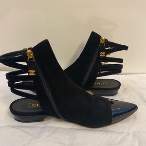 Chanel Black Suede Cap Toe Multi Strap Flat Ankle Booties Size 38.5